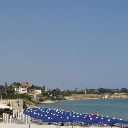 Mora On Two Levels 50 Meters From The Sea - Wi-fi Avola