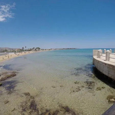 Mora On Two Levels 50 Meters From The Sea - Wi-fi Avola