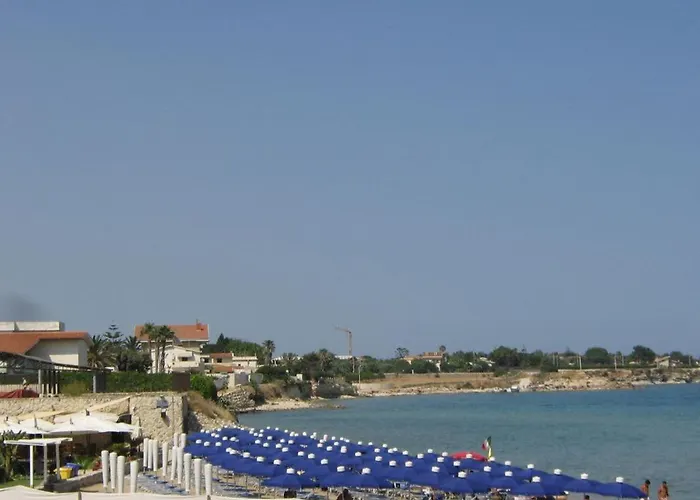 Mora On Two Levels 50 Meters From The Sea - Wi-fi Avola